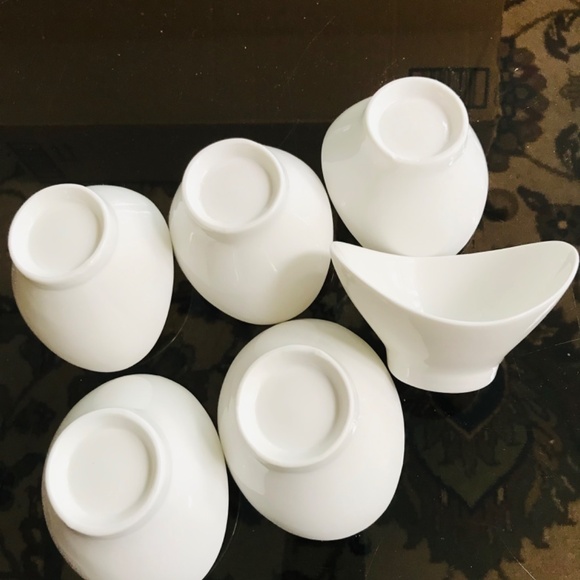 Six small oval serving bowls. - Picture 4 of 4